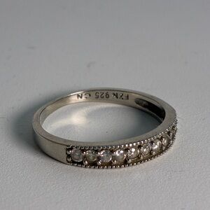 Elegant Sterling Silver 925 Band with Intricate Detailing